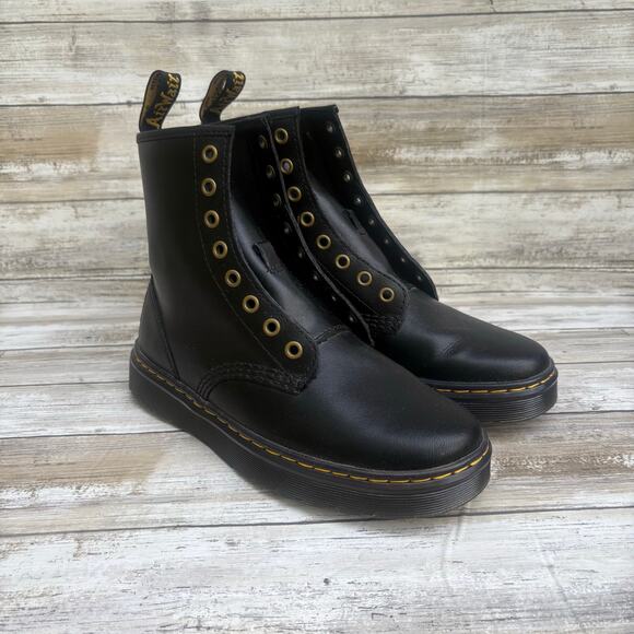 Dr. Martens Combat Boots Sz 7 Women Black Zavala Leather Chunky Edgy Grunge Y2K - Picture 1 of 13
